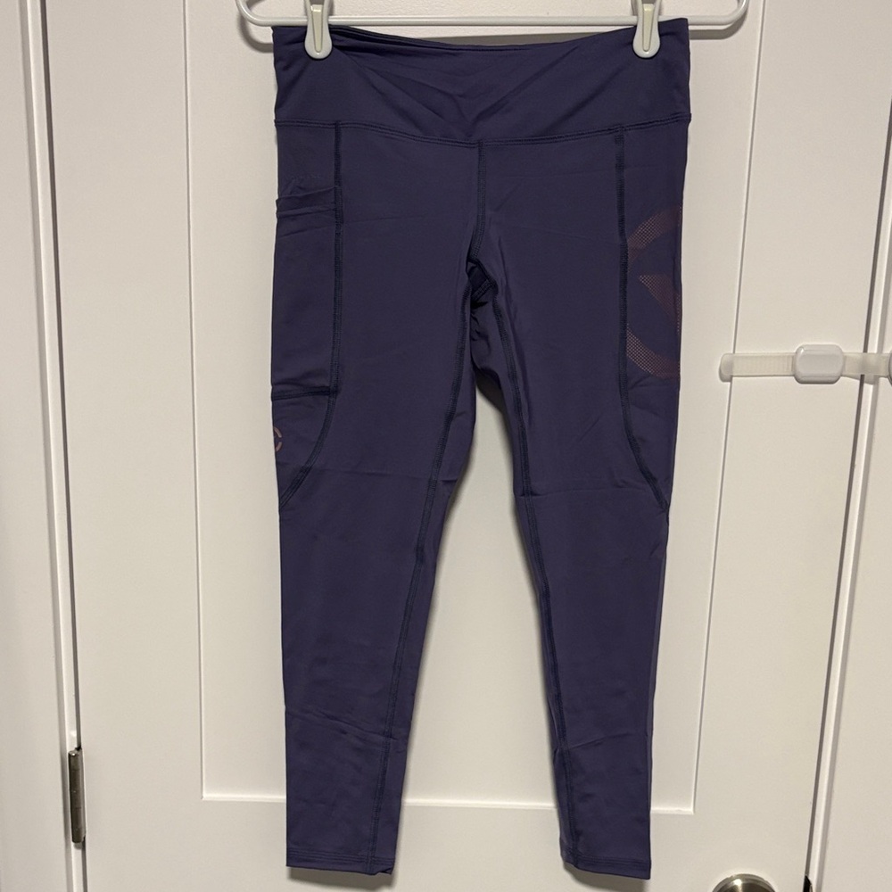 Virus Leggings in Purple